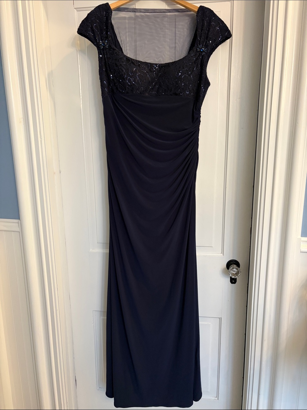 Beautiful Betsy & Adam Navy Blue Sequin Mother of Bride Evening Dress Size 14